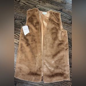 Dress Up Boutique vest small